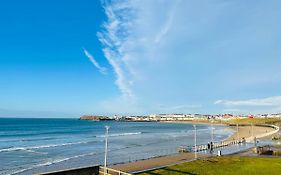 Luxurious Beach Front Apartment In Portrush